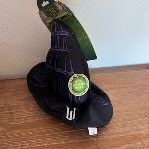 Wicked Universal Studios Dog Toy With Squeaker Elphaba Hat NWT